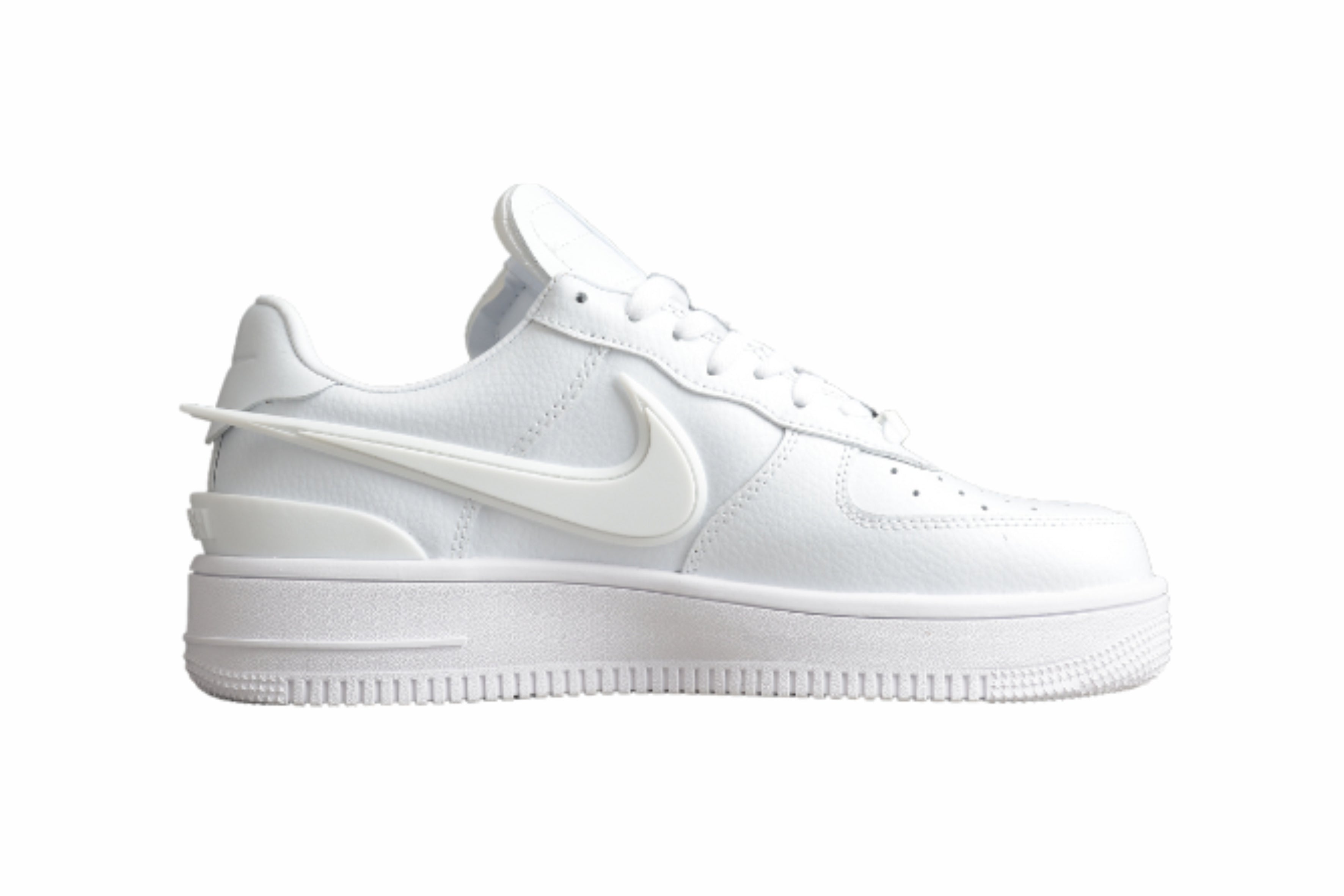 Tênis Nike Air Force 1 - Ambush All White