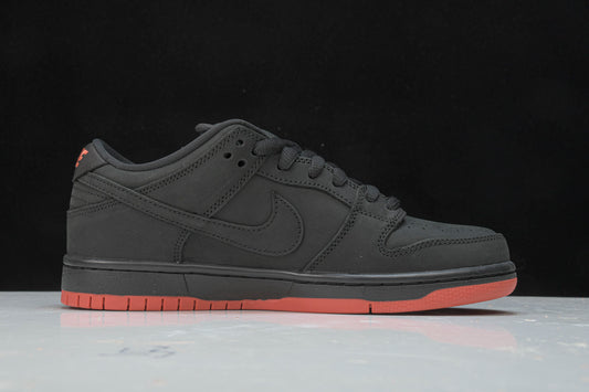 Tênis Nike Dunk - Pigeon Black/Red