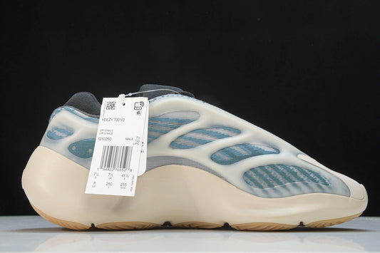 Tênis Adidas Yeezy 700v3 - Kyanite