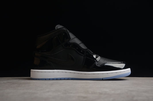 Tênis Nike Air Jordan 1 Mid - Space Jam