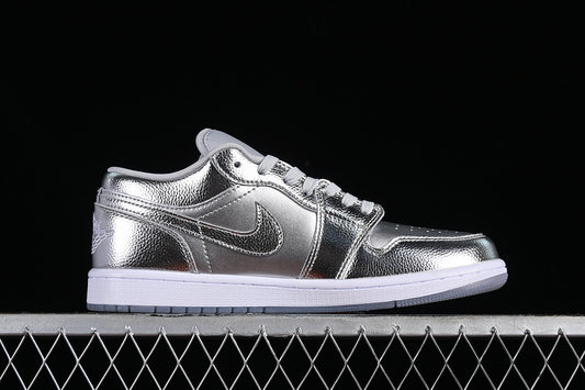 Tênis Nike Air Jordan 1 Low - Metalic Silver