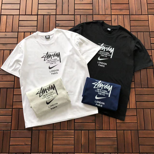 Camiseta Stussy - Colab NIKE