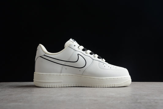 Tênis Nike Air Force 1 - Blanc Case Black