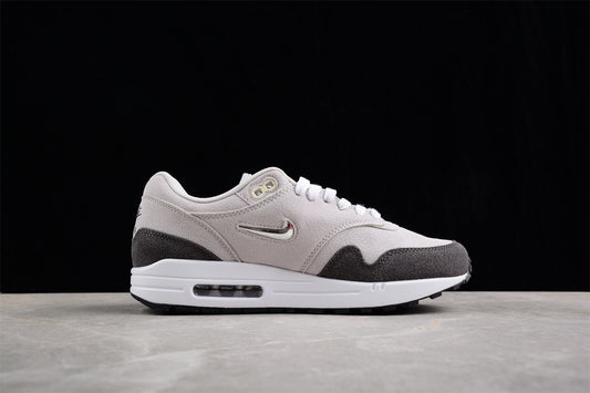 Tênis Nike Air Max 1 - Jewel Wolf Grey