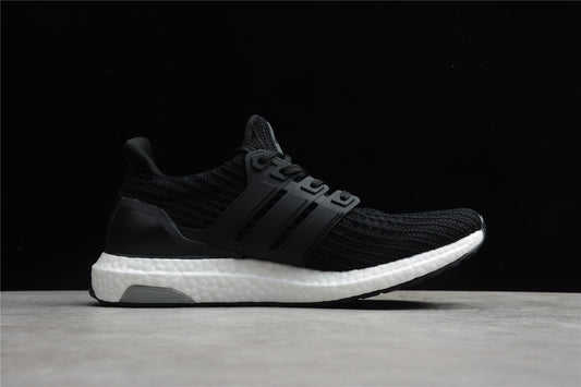 Tênis Adidas Ultra Boost 4.0 - Black