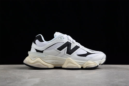 Tênis New Balance 9060 - White Black