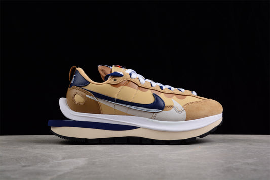 Tênis Nike Sacai VaporWaffle - Sesame Blue