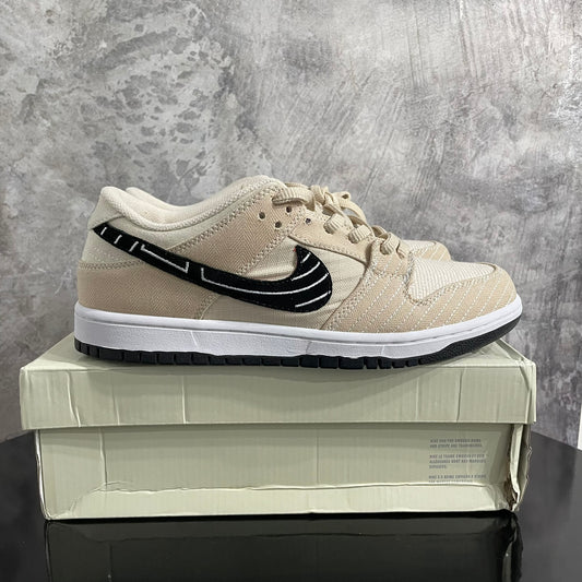 Tênis Nike Dunk - Albino & Preto "Jiu-Jitsu"