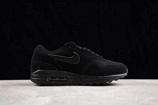 Tênis Nike Air Max 1 - Triple Black