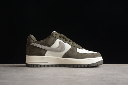 Tênis Nike Air Force 1 - Dk Green Vert