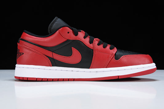 Tênis Nike Air Jordan 1 Low - Varsity Red