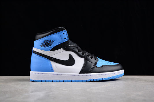 Tênis Nike Air Jordan 1 High - UNC Toe