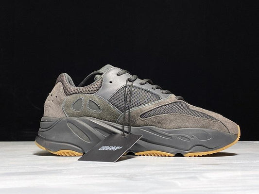 Tênis Adidas Yeezy 700v2 - Geode