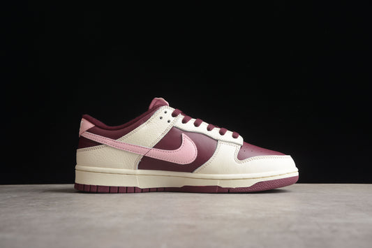 Tênis Nike Dunk - Valentine's Day