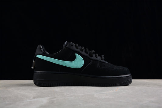 Tênis Nike Air Force 1 - Tiffany & Co