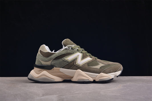 Tênis New Balance 9060 -  Dark Army Green